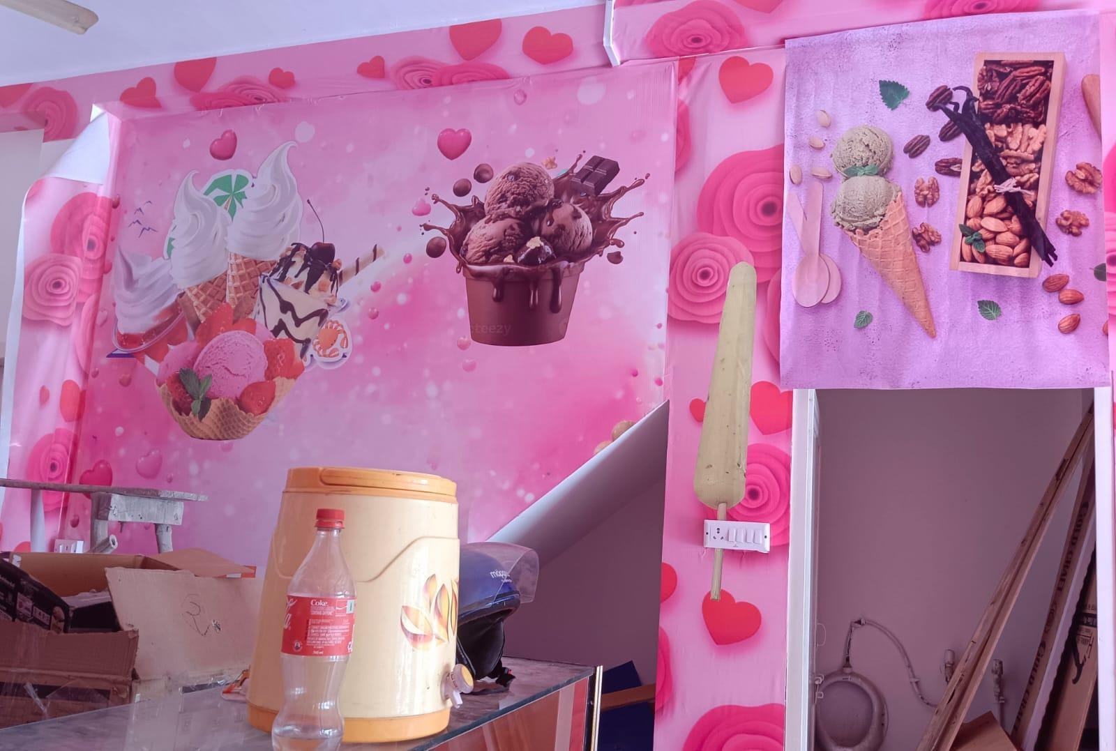 Ice-cream parlour branding — pink rose walls