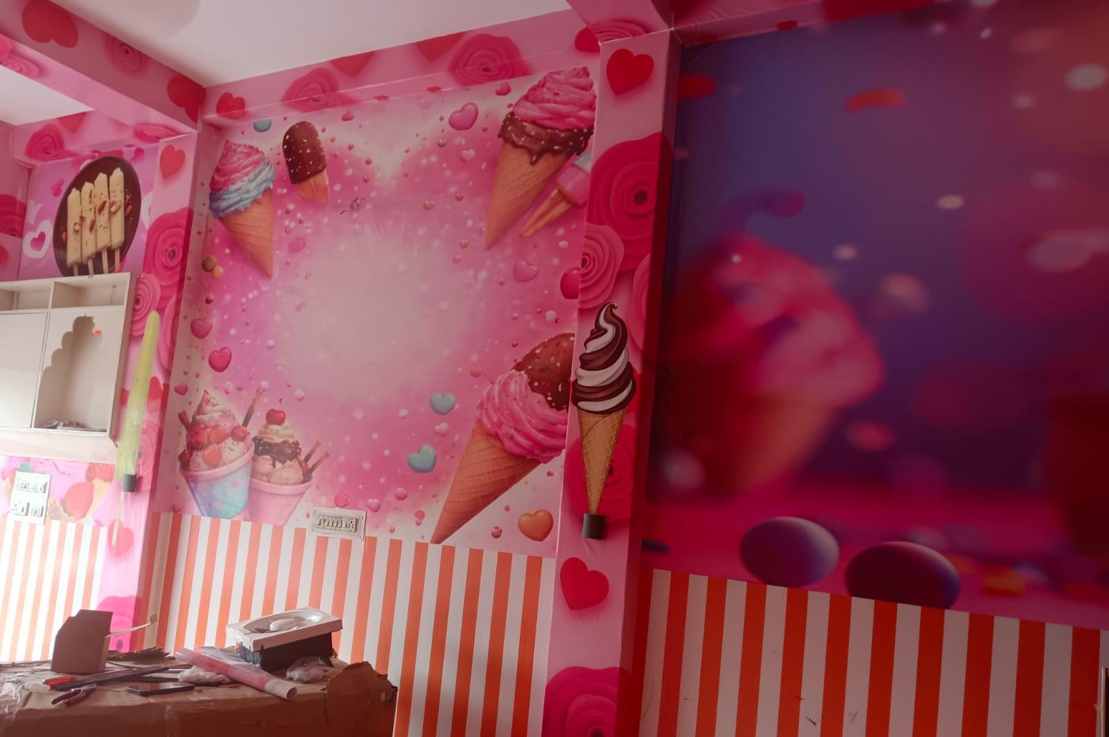 Ice-cream parlour — candy & cone theme walls